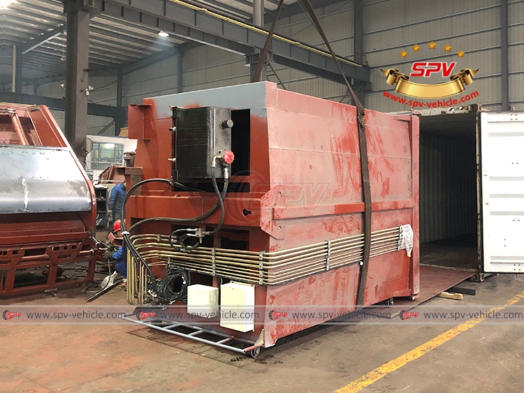 10 CBM Garbage Compactor Body - Loading 02 10 CBM Garbage Compactor Body - Loading 02